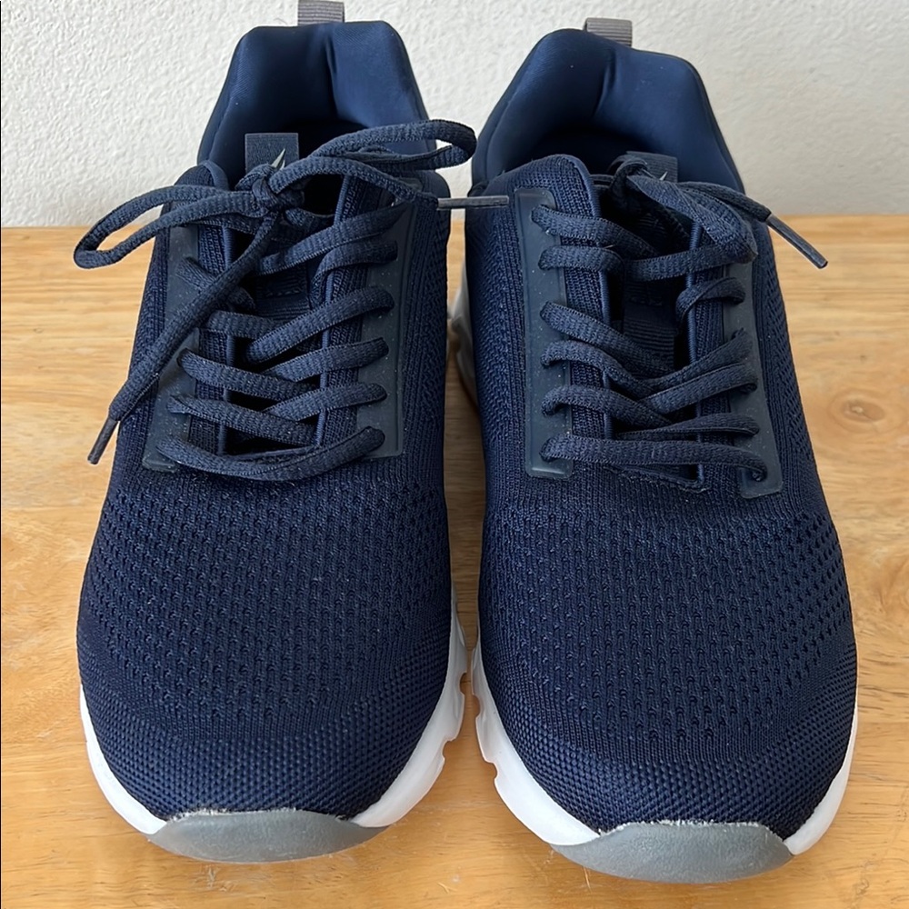 NWOT Nautica Men's Navy Sneakers - Picture 3 of 10